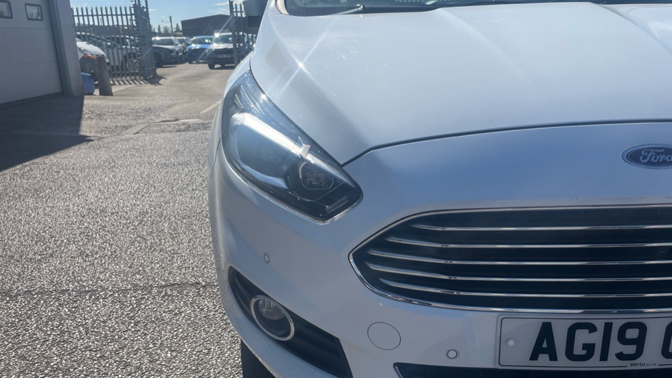 Ford S-MAX 2.0 EcoBlue 190 Titanium 5dr Diesel Estate - Image 27