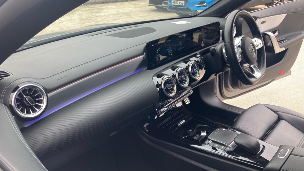 Mercedes-Benz CLA 180 AMG Line Premium Plus 5dr Tip Auto Petrol Estate - Image 9