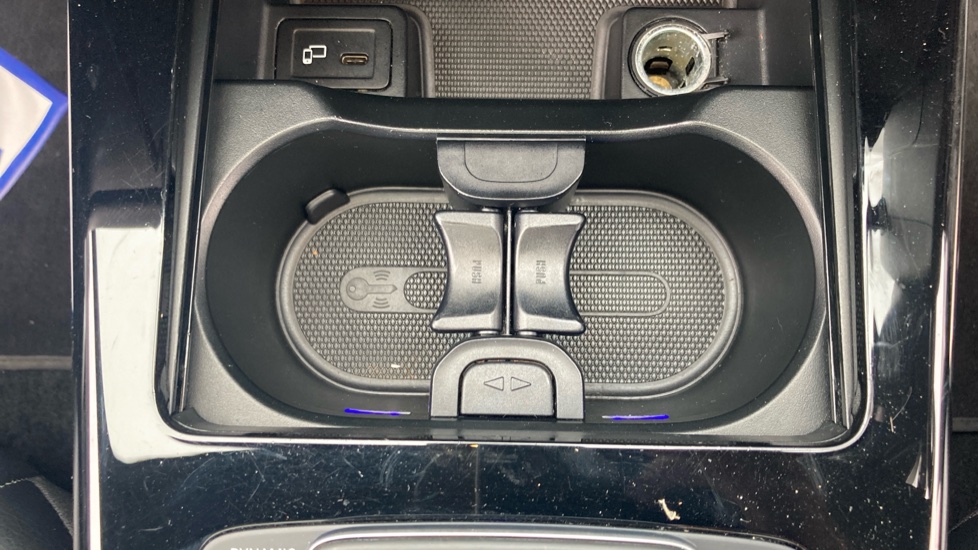 Mercedes-Benz CLA 180 AMG Line Premium Plus 5dr Tip Auto Petrol Estate - Image 30