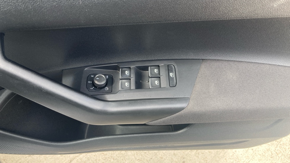 Volkswagen Taigo 1.0 TSI 110 Style 5dr Petrol Hatchback - Image 33