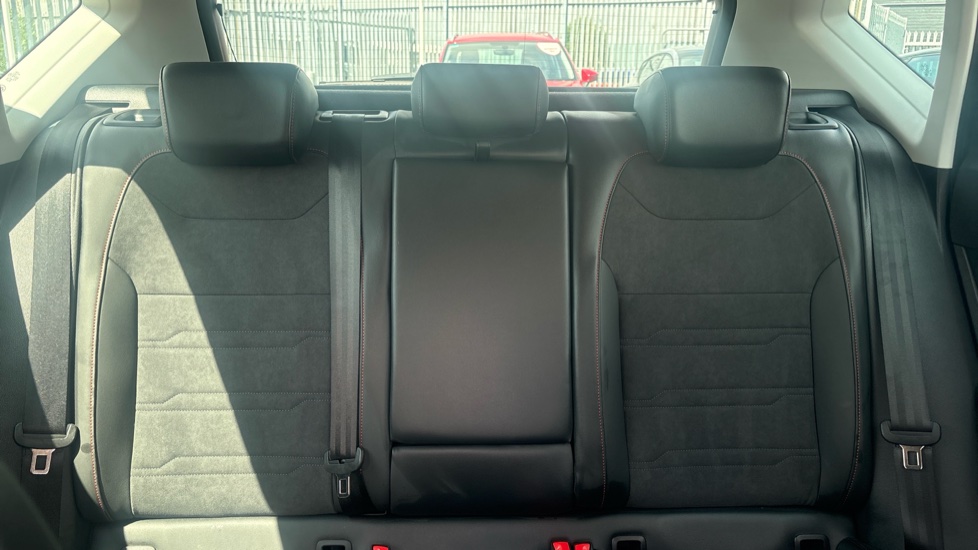 SEAT Ateca 1.5 TSI EVO FR 5dr DSG Petrol Estate - Image 15