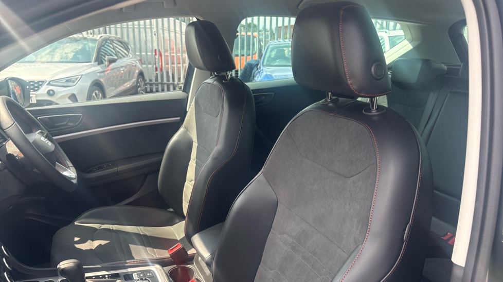 SEAT Ateca 1.5 TSI EVO FR 5dr DSG Petrol Estate - Image 21