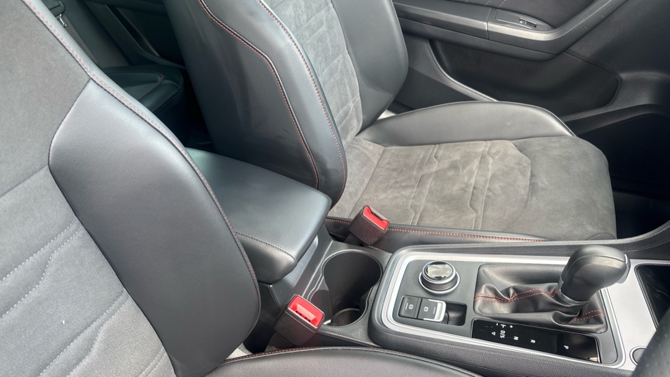 SEAT Ateca 1.5 TSI EVO FR 5dr DSG Petrol Estate - Image 43