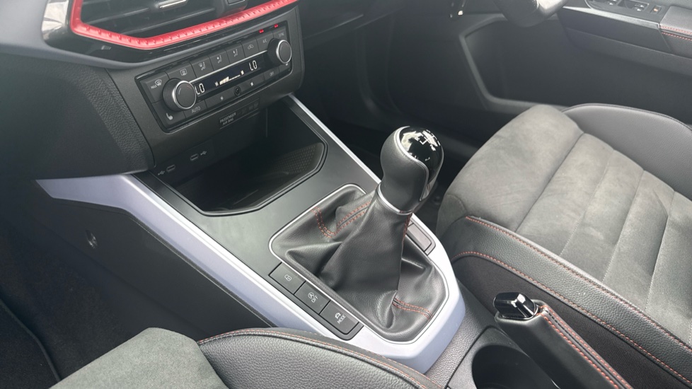 SEAT Arona 1.0 TSI 110 FR Sport 5dr Petrol Hatchback - Image 13