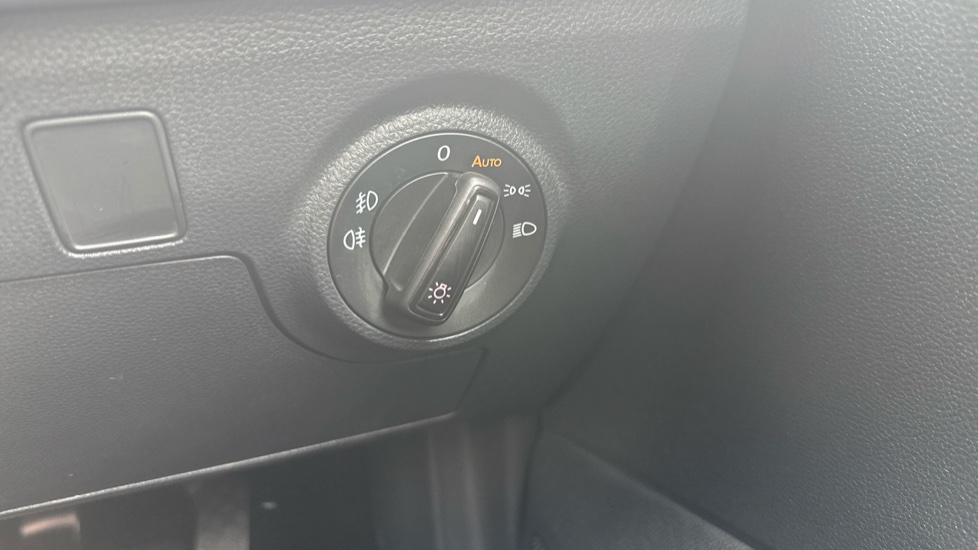 SEAT Arona 1.0 TSI 110 FR Sport 5dr Petrol Hatchback - Image 37
