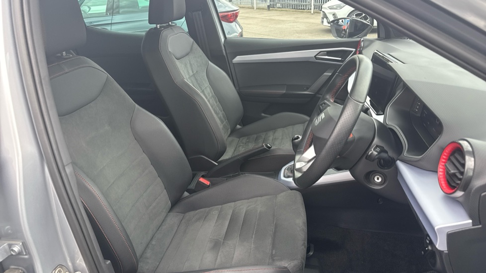 SEAT Arona 1.0 TSI 110 FR Sport 5dr Petrol Hatchback - Image 45