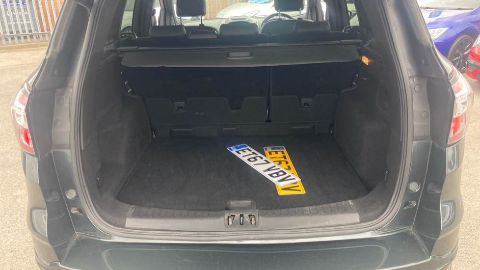 Ford Kuga 2.0 TDCi 180 ST-Line X 5dr Diesel Estate - Image 4