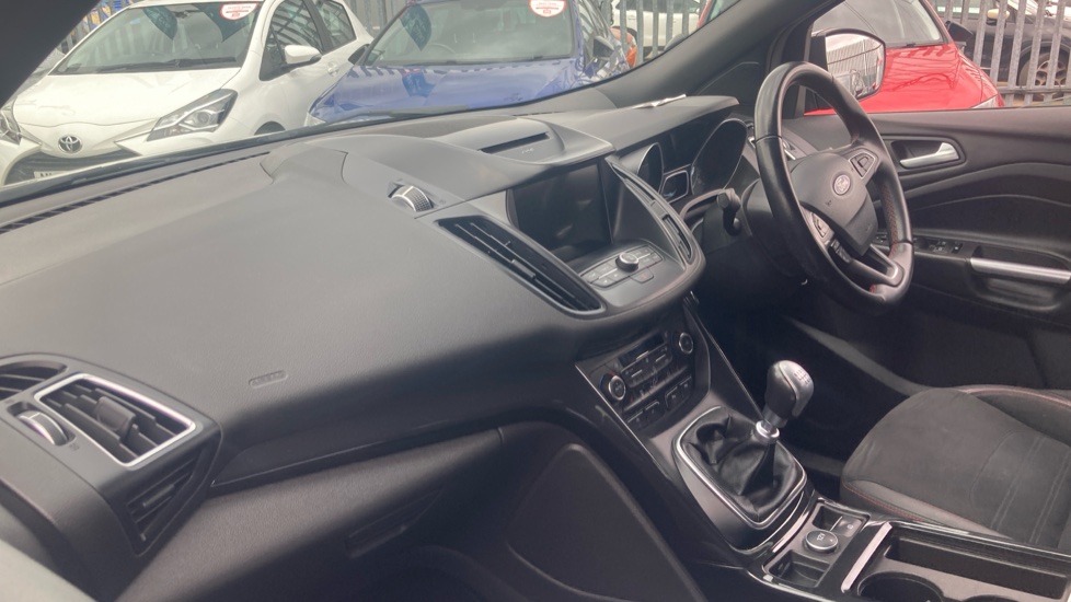 Ford Kuga 2.0 TDCi 180 ST-Line X 5dr Diesel Estate - Image 9