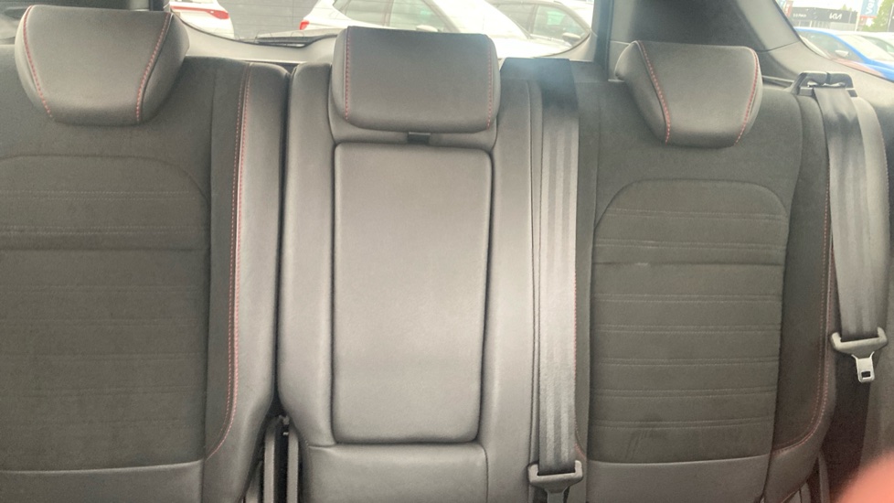 Ford Kuga 2.0 TDCi 180 ST-Line X 5dr Diesel Estate - Image 15