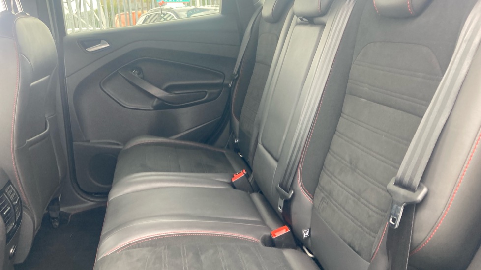 Ford Kuga 2.0 TDCi 180 ST-Line X 5dr Diesel Estate - Image 16