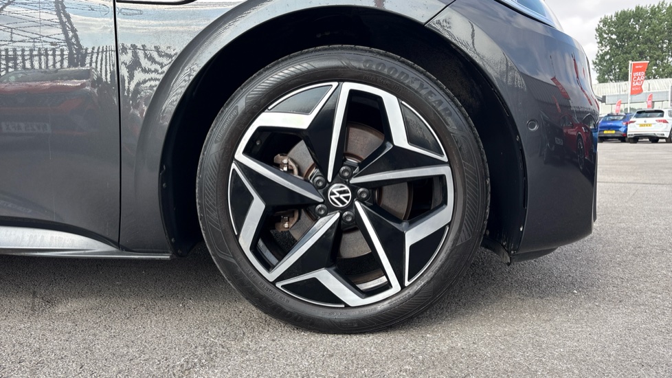 Volkswagen ID.3 150kW Tour Pro S 77kWh 5dr Auto Electric Hatchback - Image 7