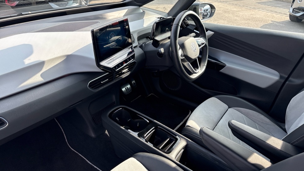 Volkswagen ID.3 150kW Tour Pro S 77kWh 5dr Auto Electric Hatchback - Image 9
