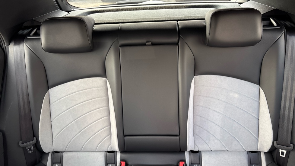 Volkswagen ID.3 150kW Tour Pro S 77kWh 5dr Auto Electric Hatchback - Image 15