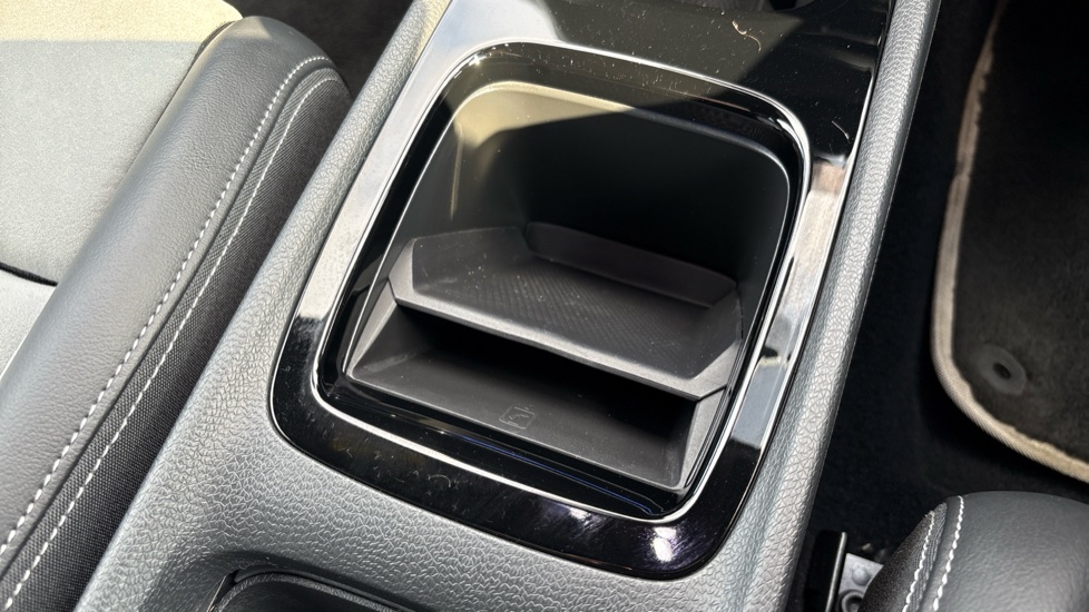 Volkswagen ID.3 150kW Tour Pro S 77kWh 5dr Auto Electric Hatchback - Image 24