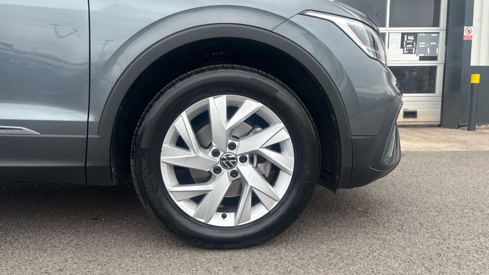 Volkswagen Tiguan Allspace 1.5 TSI Life 5dr DSG Petrol Estate - Image 7