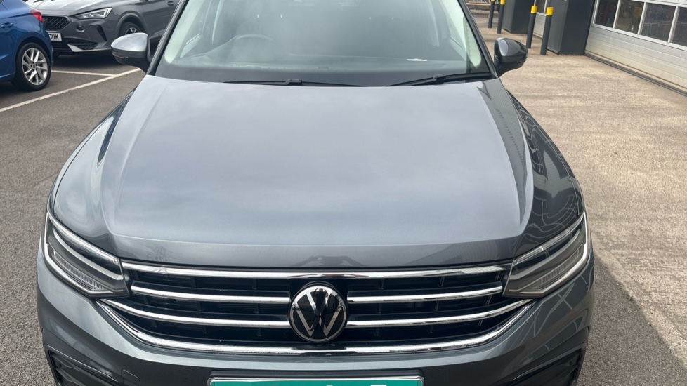Volkswagen Tiguan Allspace 1.5 TSI Life 5dr DSG Petrol Estate - Image 8