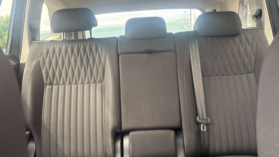 Volkswagen Tiguan Allspace 1.5 TSI Life 5dr DSG Petrol Estate - Image 15