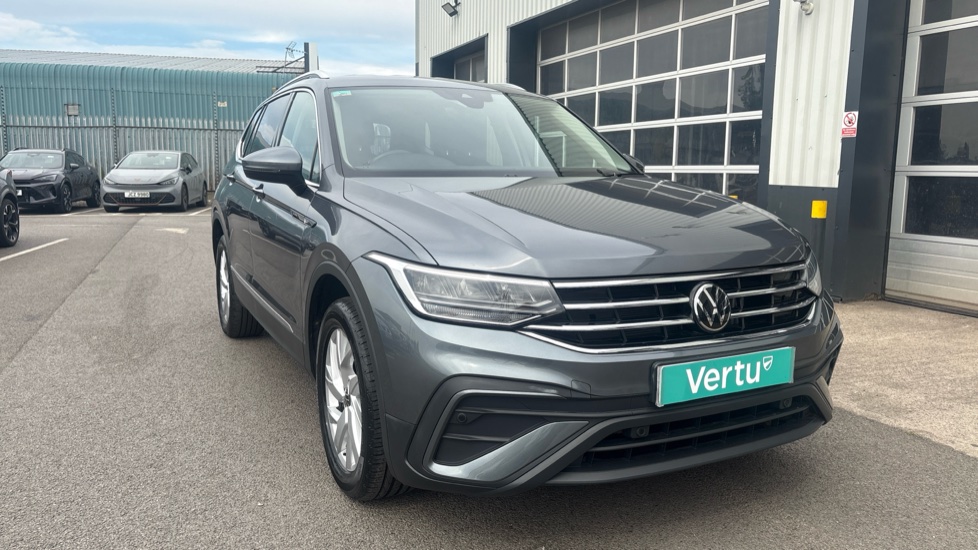 Volkswagen Tiguan Allspace 1.5 TSI Life 5dr DSG Petrol Estate - Image 22