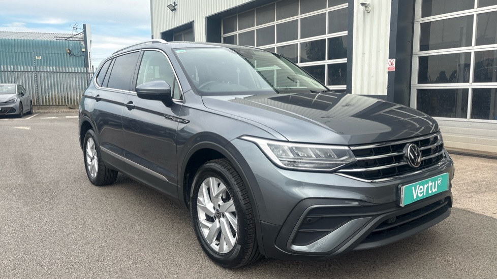 Volkswagen Tiguan Allspace 1.5 TSI Life 5dr DSG Petrol Estate - Image 23