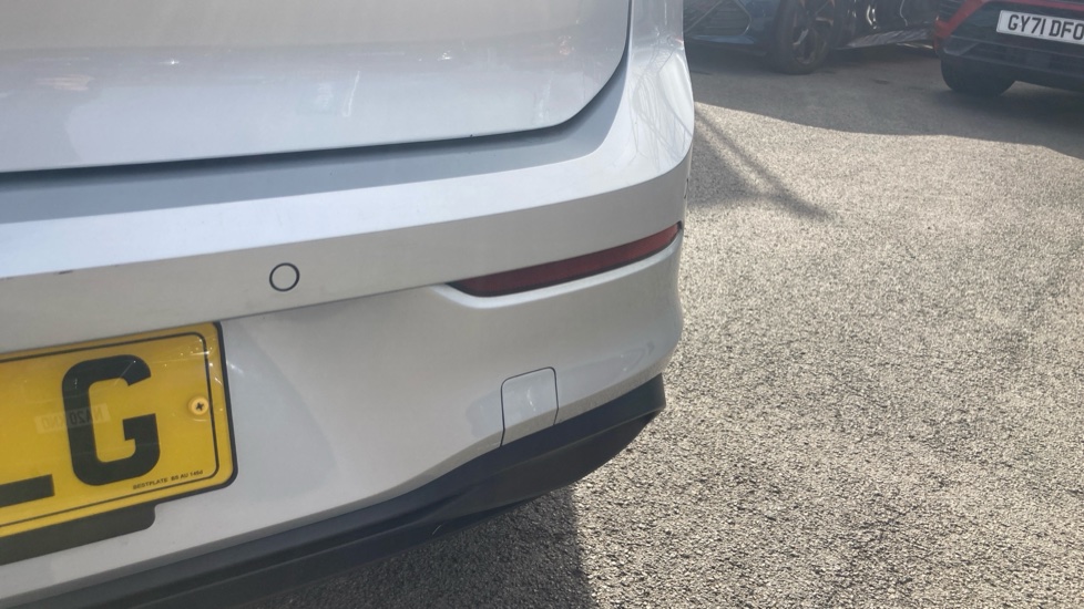 Volkswagen Golf 1.5 TSI Life 5dr Petrol Hatchback - Image 21