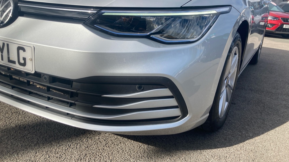 Volkswagen Golf 1.5 TSI Life 5dr Petrol Hatchback - Image 27