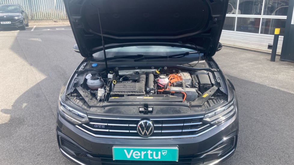 Volkswagen Passat 1.4 TSI PHEV GTE 5dr DSG Estate - Image 8
