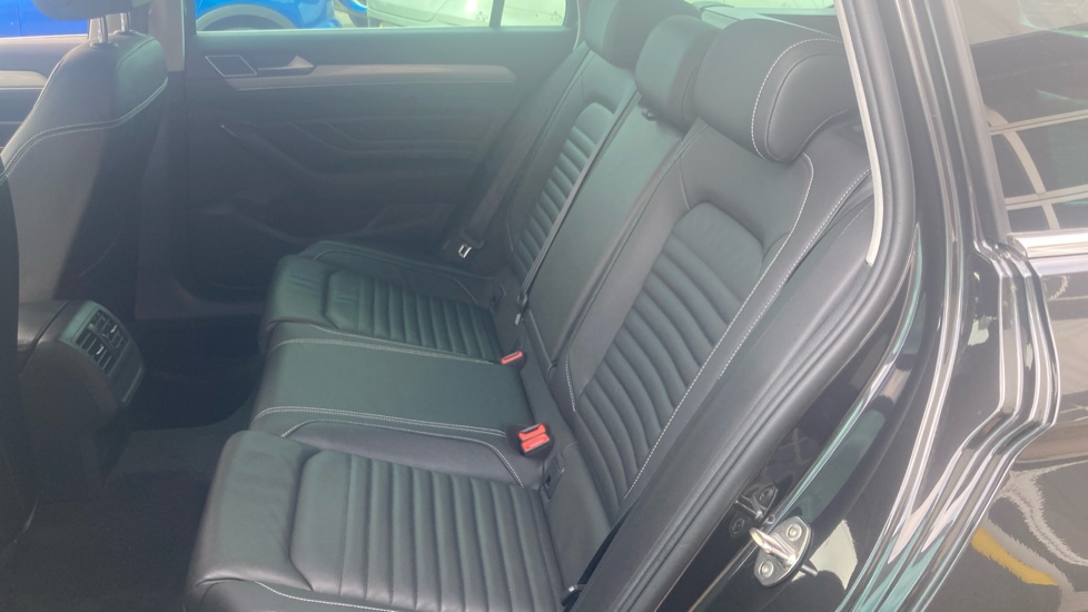 Volkswagen Passat 1.4 TSI PHEV GTE 5dr DSG Estate - Image 16