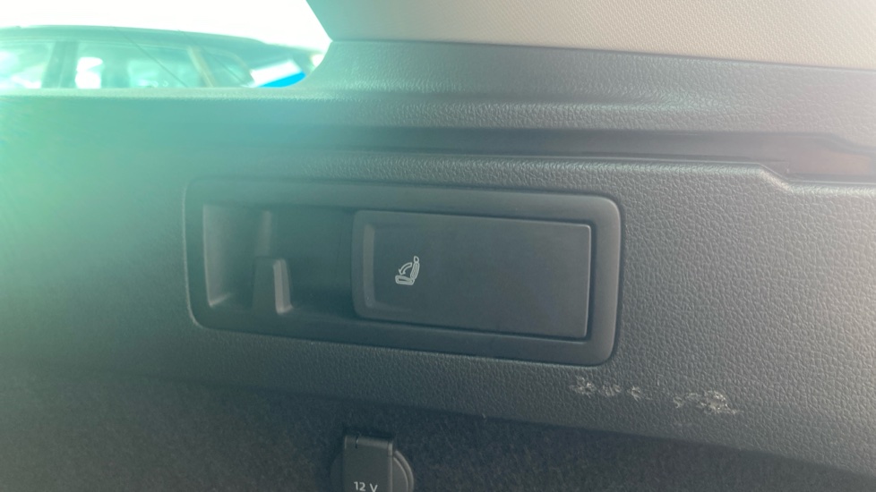 Volkswagen Passat 1.4 TSI PHEV GTE 5dr DSG Estate - Image 21