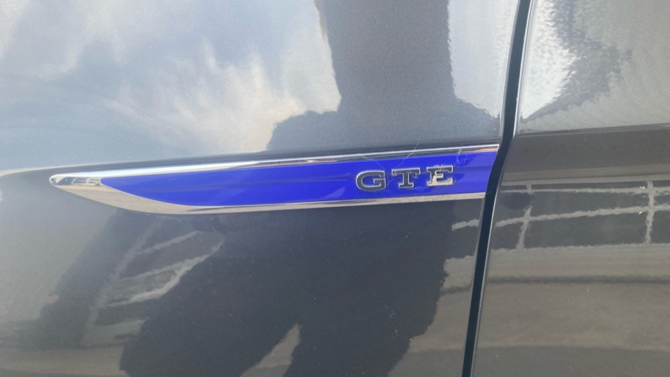 Volkswagen Passat 1.4 TSI PHEV GTE 5dr DSG Estate - Image 33