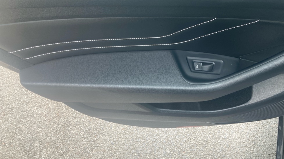Volkswagen Passat 1.4 TSI PHEV GTE 5dr DSG Estate - Image 34
