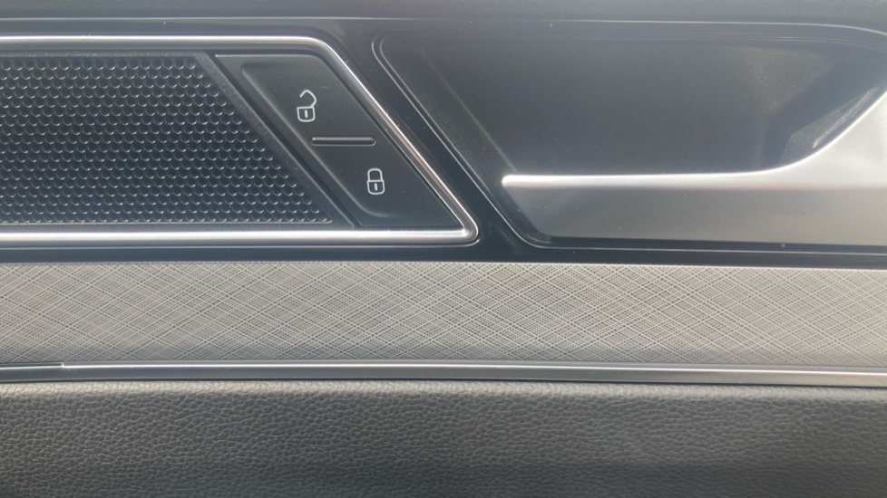 Volkswagen Passat 1.4 TSI PHEV GTE 5dr DSG Estate - Image 38