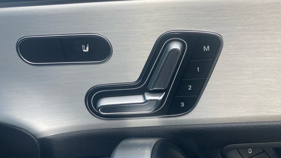 Mercedes-Benz CLA 180 AMG Line Premium Plus 4dr Tip Auto Petrol Saloon - Image 40
