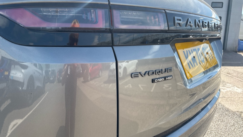 Land Rover Range Rover Evoque 2.0 D180 R-Dynamic HSE 5dr Auto Diesel Hatchback - Image 29