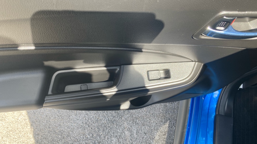 Suzuki Swift 1.4 Boosterjet 48V Hybrid Sport 5dr Petrol Hatchback - Image 33