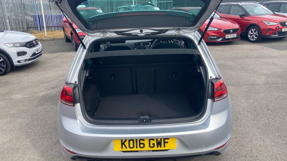 Volkswagen Golf 2.0 TDI R-Line Edition 5dr DSG Diesel Hatchback - Image 4