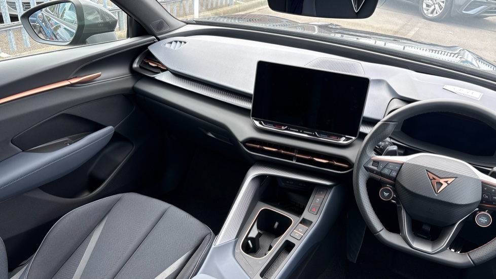 CUPRA Terramar 1.5 eTSI 150 V1 5dr DSG Petrol Hatchback - Image 14