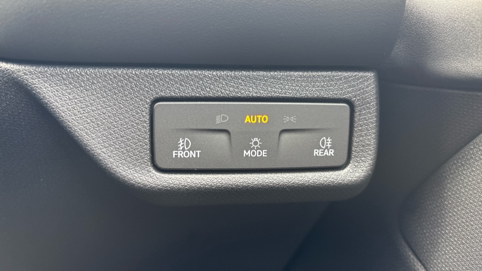 CUPRA Terramar 1.5 eTSI 150 V1 5dr DSG Petrol Hatchback - Image 21
