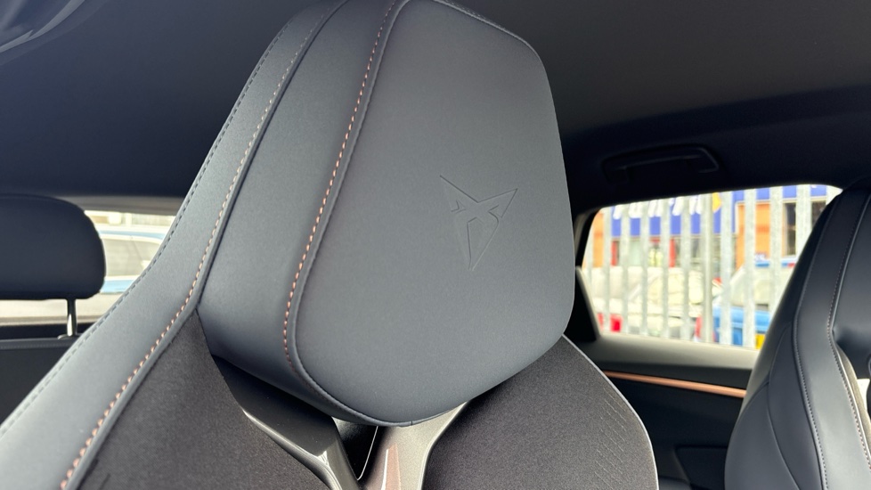 CUPRA Terramar 1.5 eTSI 150 V1 5dr DSG Petrol Hatchback - Image 33