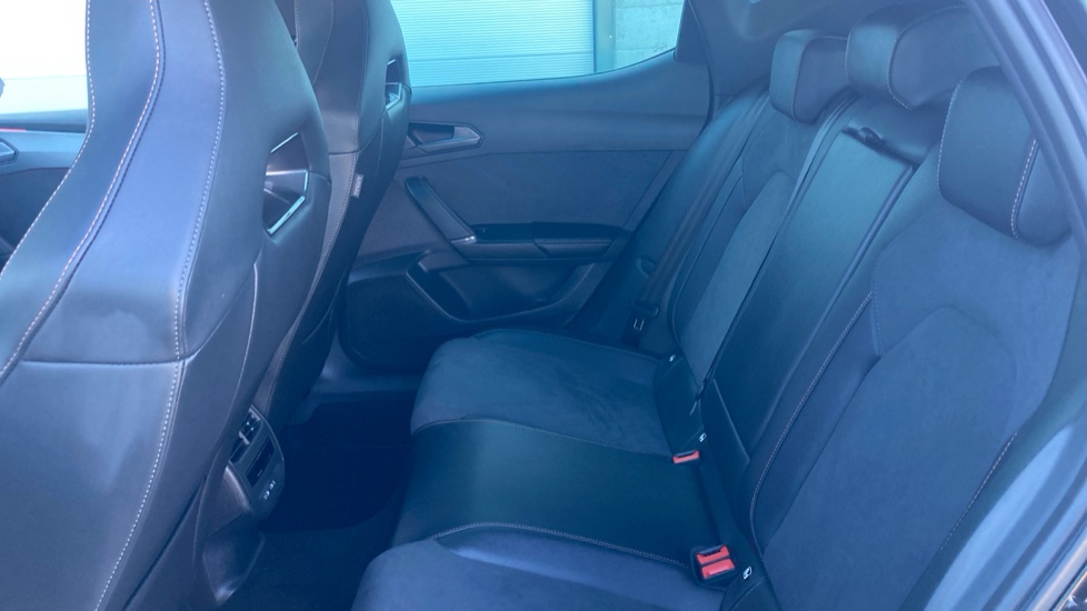 CUPRA Leon 1.5 eTSI 150 V2 5dr DSG Petrol Hatchback - Image 16