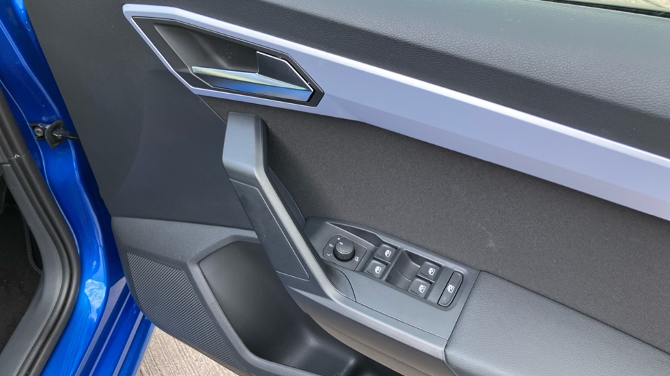 SEAT Ibiza 1.0 TSI 115 FR 5dr DSG Petrol Hatchback - Image 29