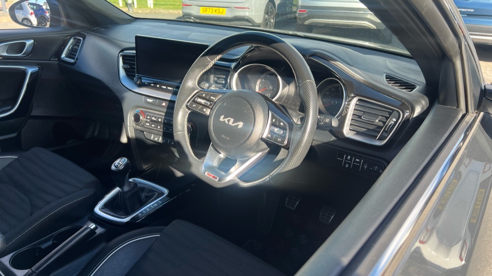Kia Ceed 1.5T GDi ISG GT-Line 5dr Petrol Hatchback - Image 11