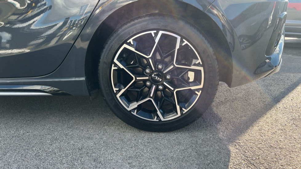 Kia Ceed 1.5T GDi ISG GT-Line 5dr Petrol Hatchback - Image 32