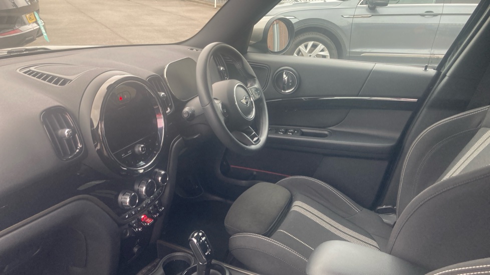 MINI Countryman 1.5 Cooper Shadow Edition 5dr Auto Petrol Hatchback - Image 9