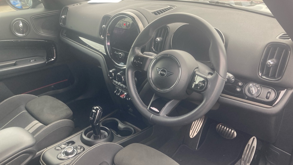 MINI Countryman 1.5 Cooper Shadow Edition 5dr Auto Petrol Hatchback - Image 11