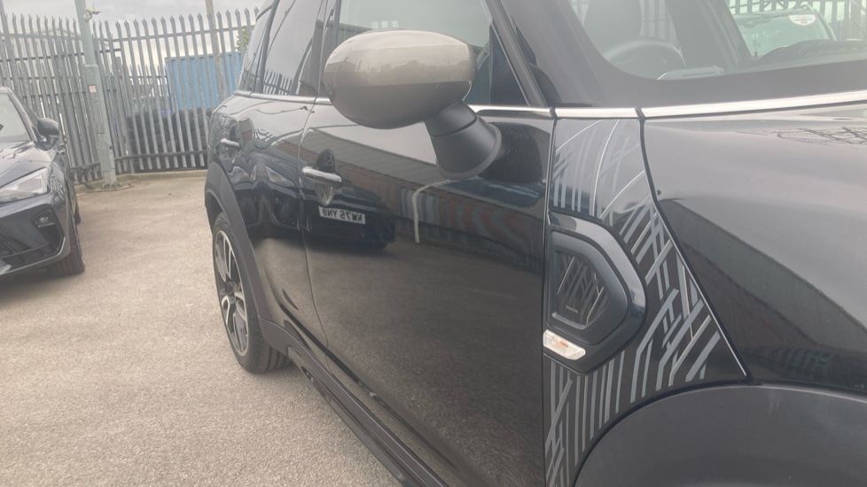 MINI Countryman 1.5 Cooper Shadow Edition 5dr Auto Petrol Hatchback - Image 26