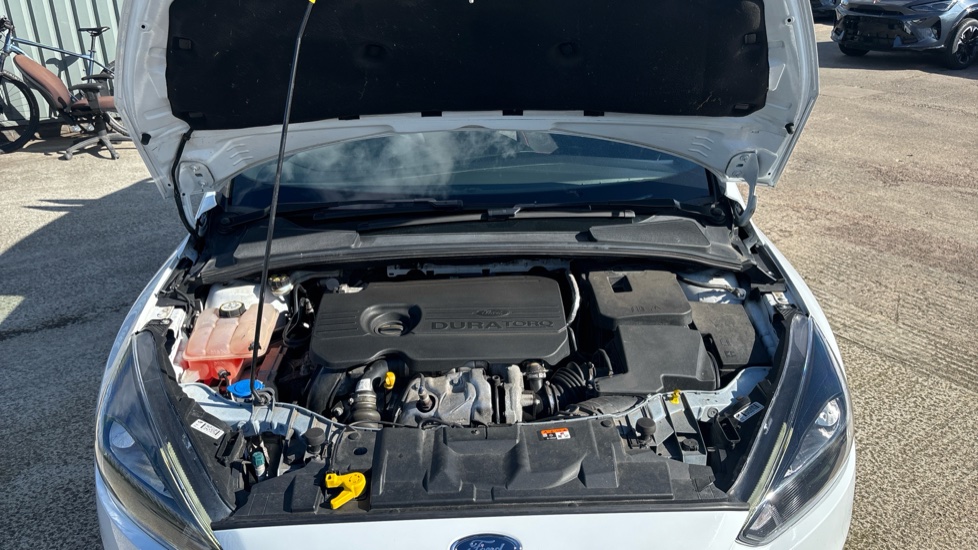 Ford Focus 1.5 TDCi 120 ST-Line 5dr Diesel Hatchback - Image 8