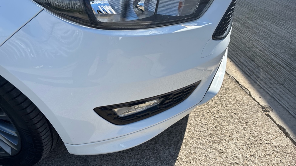 Ford Focus 1.5 TDCi 120 ST-Line 5dr Diesel Hatchback - Image 29