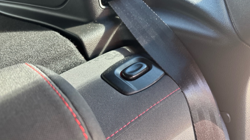 Ford Focus 1.5 TDCi 120 ST-Line 5dr Diesel Hatchback - Image 37
