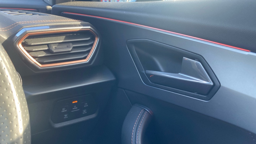 CUPRA Formentor 1.5 TSI 150 V2 5dr DSG Petrol Estate - Image 31
