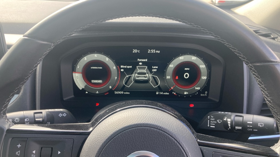 Nissan Qashqai 1.3 DiG-T MH N-Connecta 5dr Petrol Hatchback - Image 18